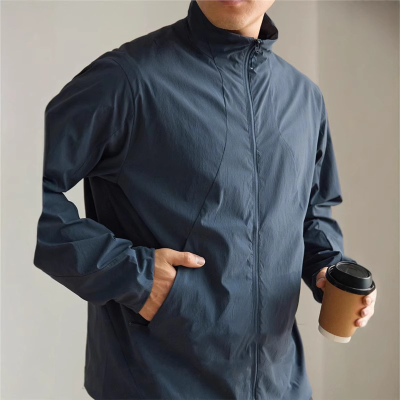 Giacche da trekking autunnali  - Outdoor Adventure Windbreaker recensione e prezzo